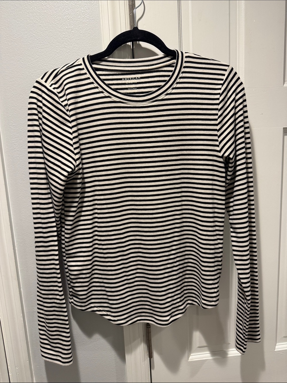 American Eagle Striped Long-Sleeve Crewneck Top - Black & White